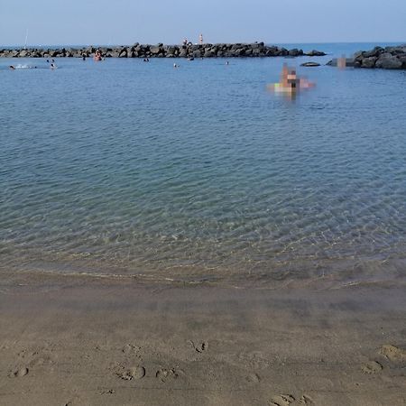 A Few Steps From The Sea Apartman Fiumicino Kültér fotó